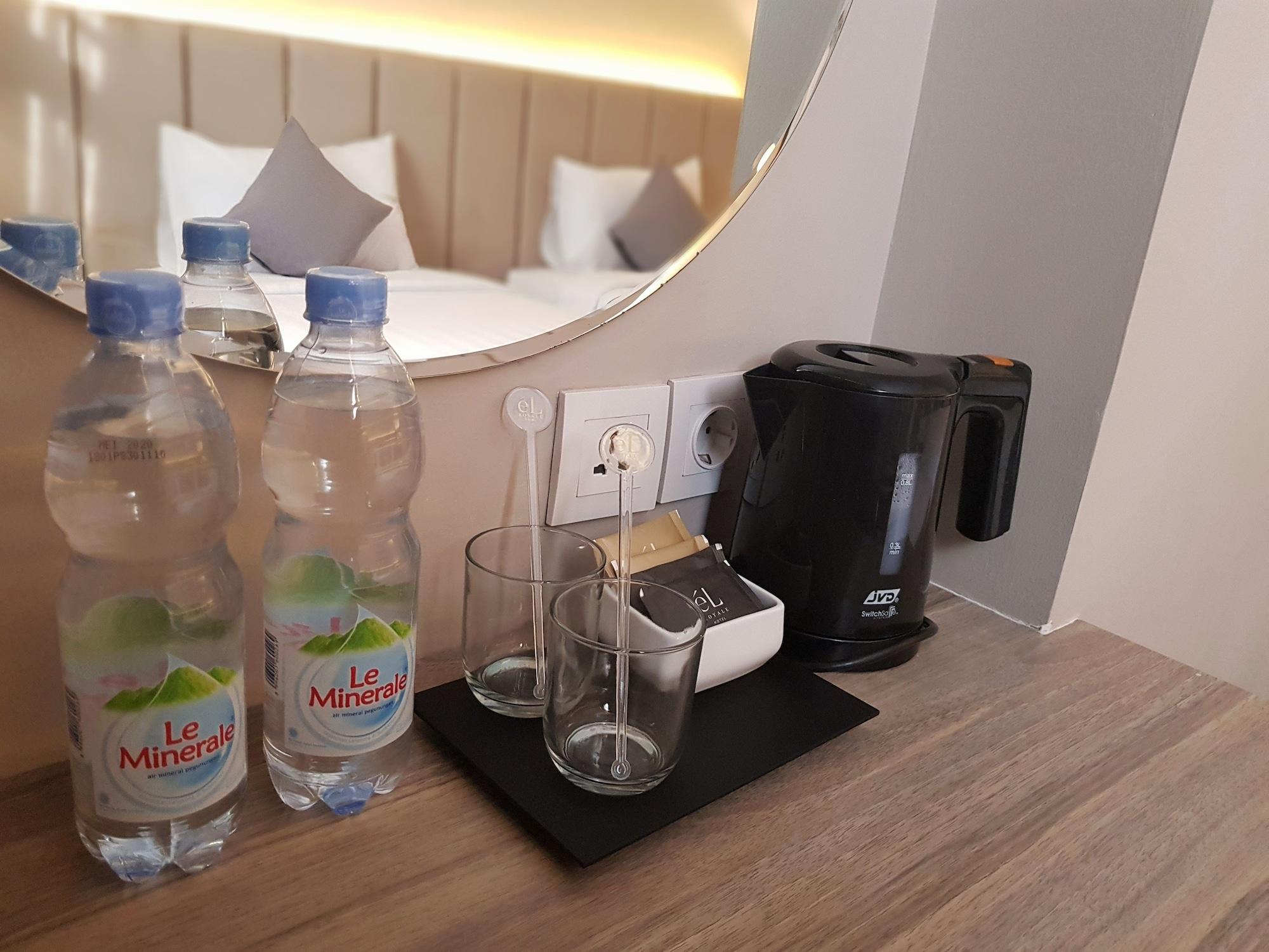 El Hotel Yogyakarta Malioboro Εξωτερικό φωτογραφία