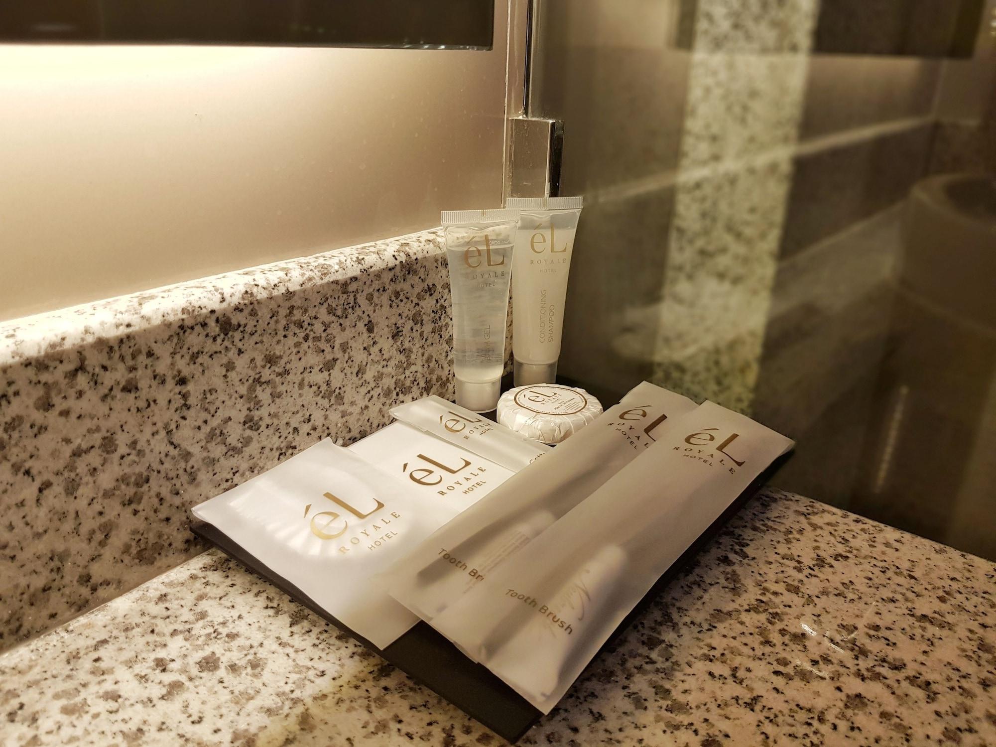 El Hotel Yogyakarta Malioboro Εξωτερικό φωτογραφία