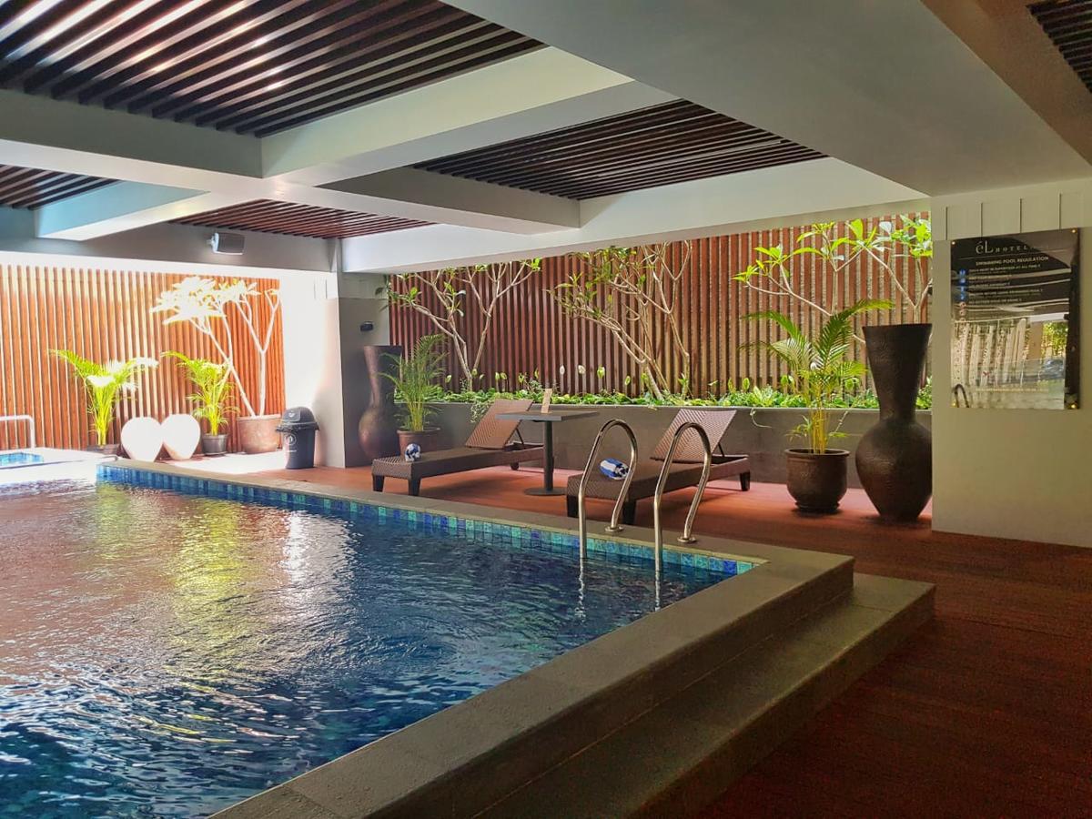 El Hotel Yogyakarta Malioboro Εξωτερικό φωτογραφία